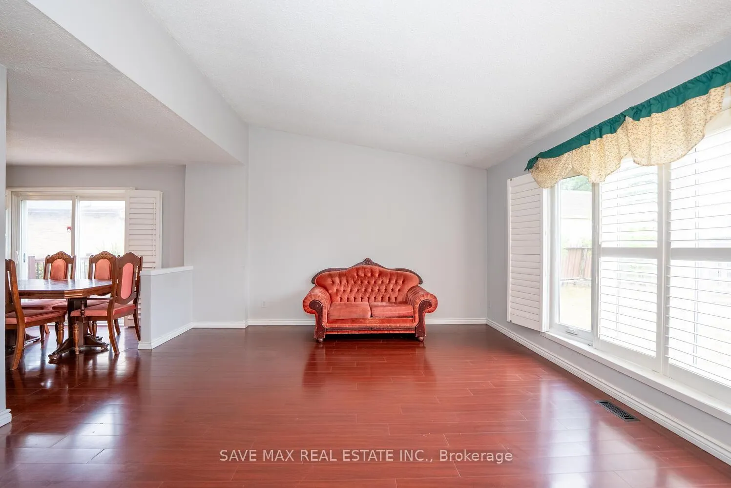 Photo 14 of 277 Macintosh Drive, Hamilton, Stoney Creek — HOMEH