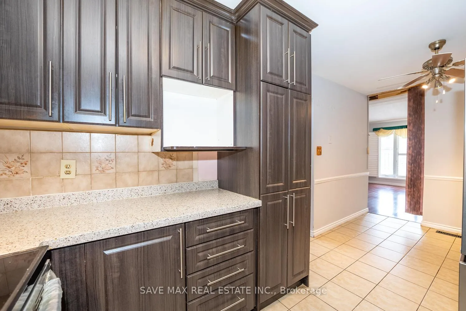 Photo 17 of 277 Macintosh Drive, Hamilton, Stoney Creek — HOMEH
