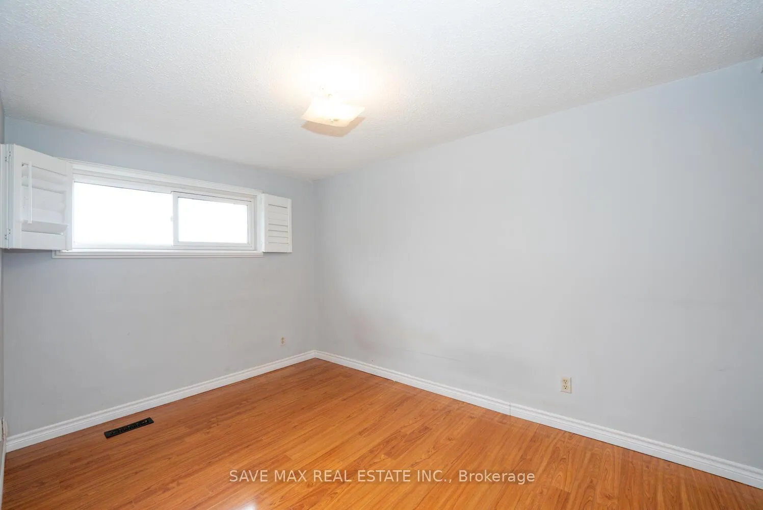 Photo 25 of 277 Macintosh Drive, Hamilton, Stoney Creek — HOMEH