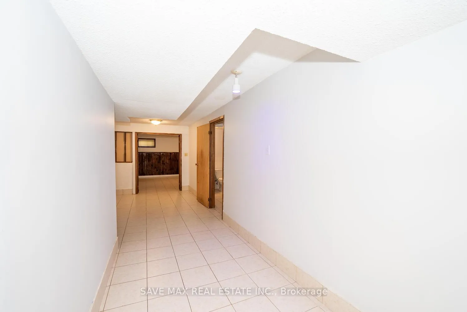 Photo 31 of 277 Macintosh Drive, Hamilton, Stoney Creek — HOMEH