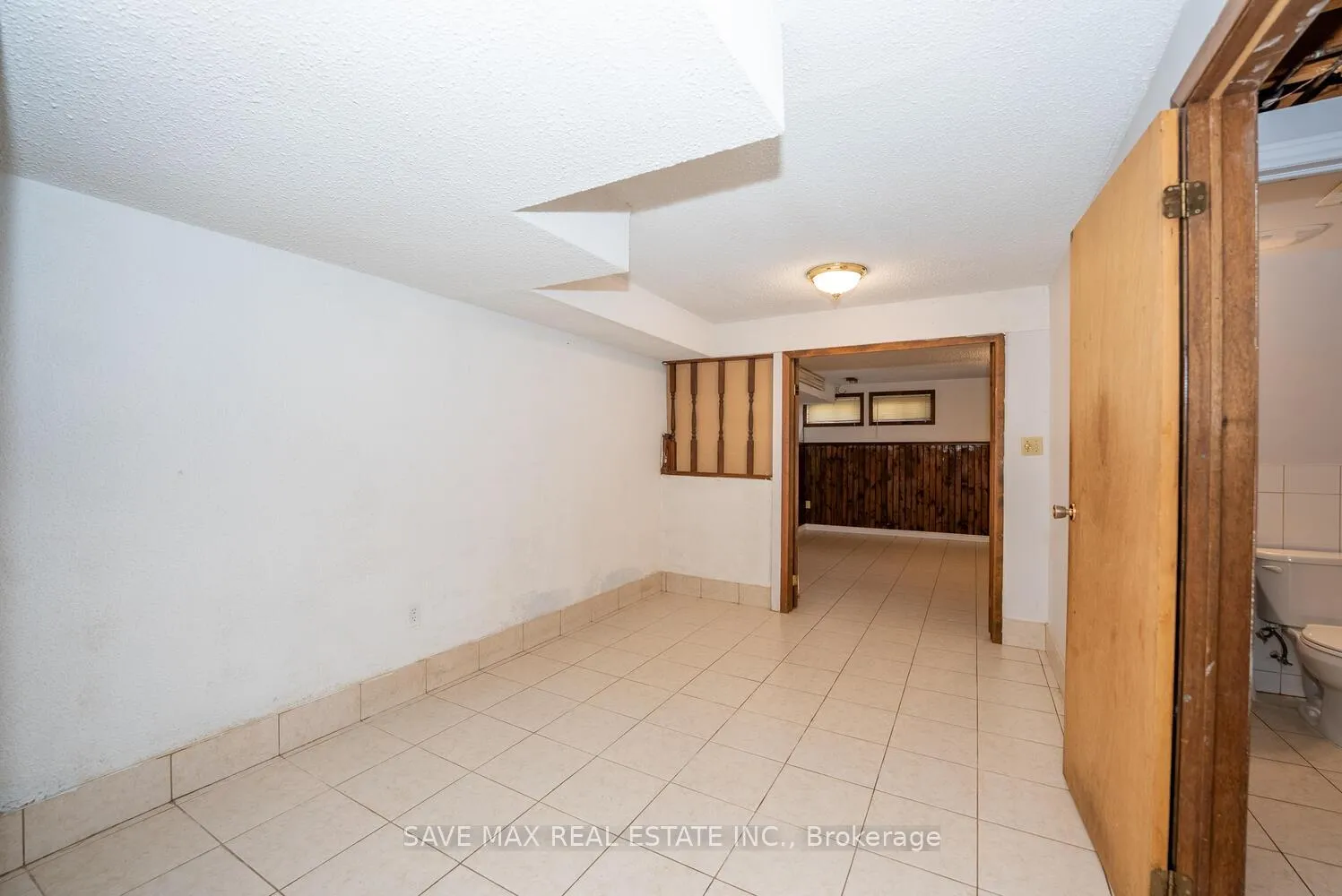 Photo 32 of 277 Macintosh Drive, Hamilton, Stoney Creek — HOMEH