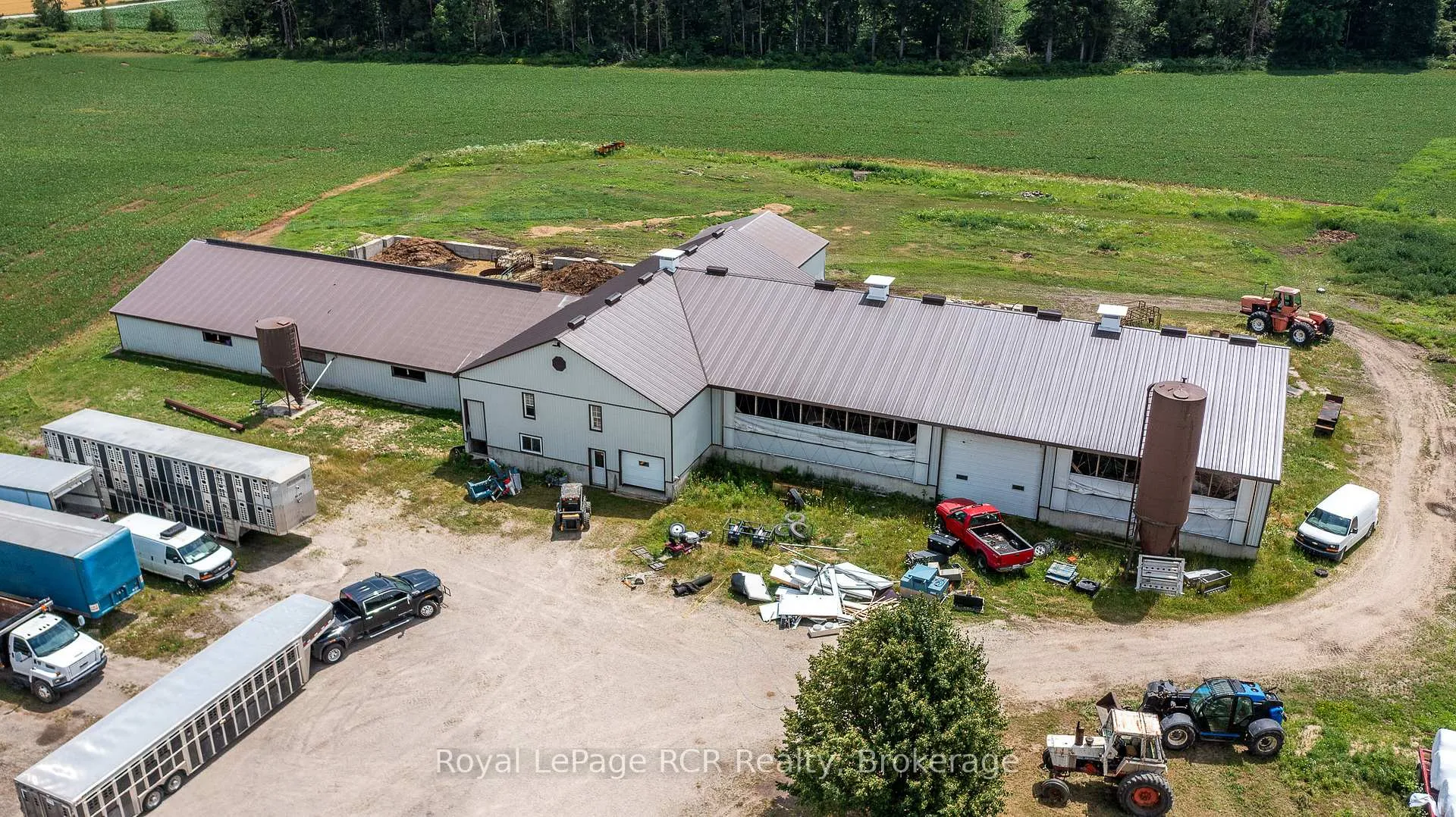 Photo 5 of 5459/5461 Wellington Road 87, Minto — HOMEH