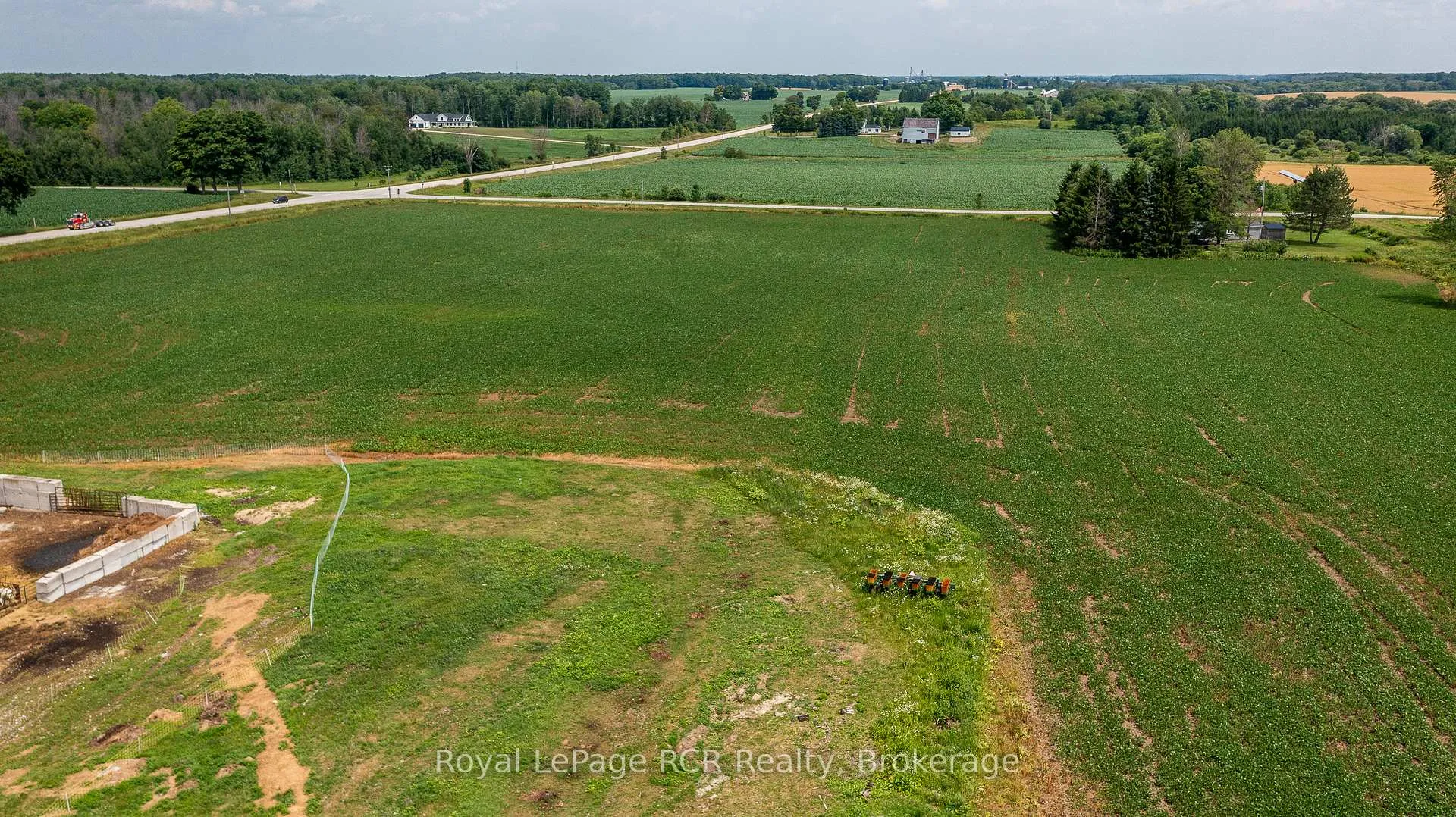 Photo 6 of 5459/5461 Wellington Road 87, Minto — HOMEH
