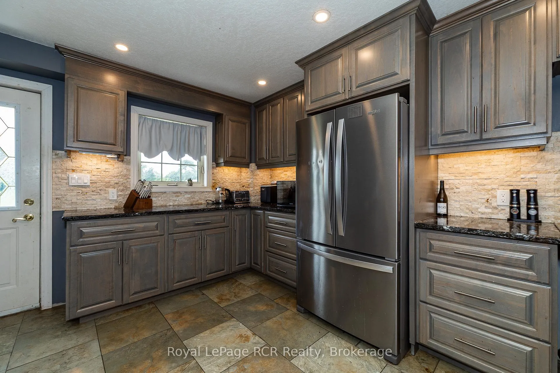 Photo 15 of 5459/5461 Wellington Road 87, Minto — HOMEH