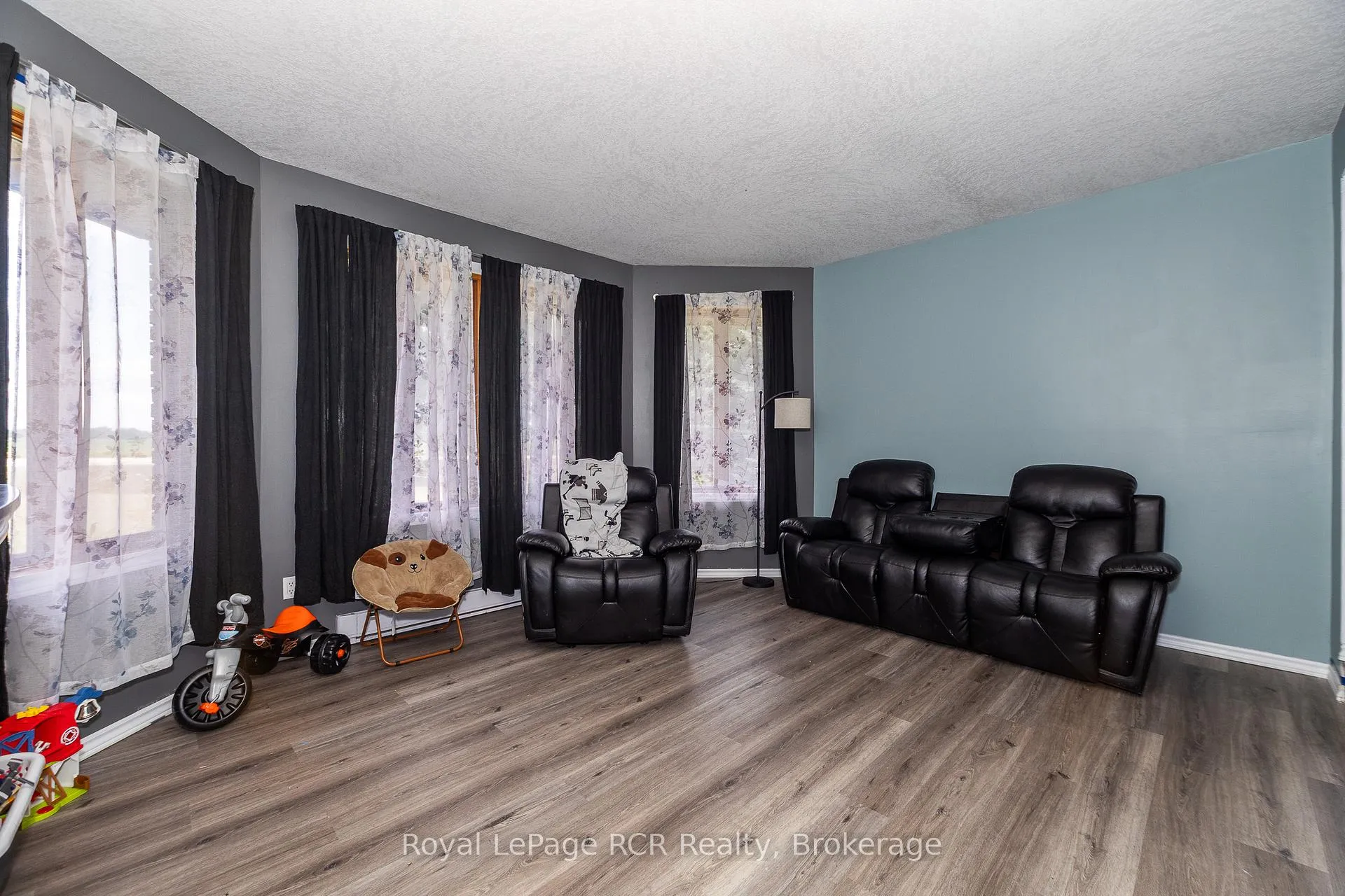 Photo 29 of 5459/5461 Wellington Road 87, Minto — HOMEH