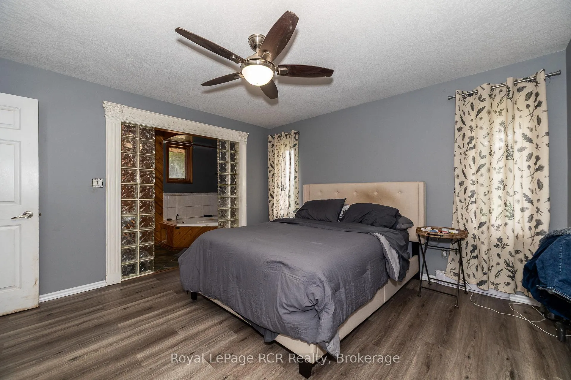 Photo 38 of 5459/5461 Wellington Road 87, Minto — HOMEH