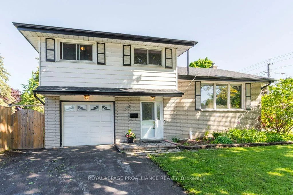 Photo 1 of 590 Victoria Avenue, Belleville, Thurlow Ward — HOMEH