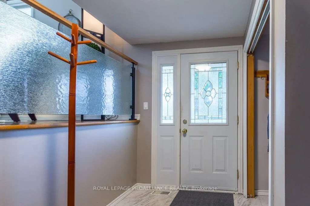 Photo 6 of 590 Victoria Avenue, Belleville, Thurlow Ward — HOMEH
