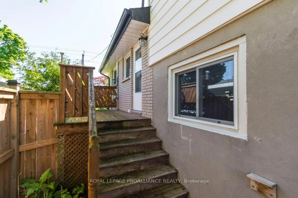 Photo 30 of 590 Victoria Avenue, Belleville, Thurlow Ward — HOMEH