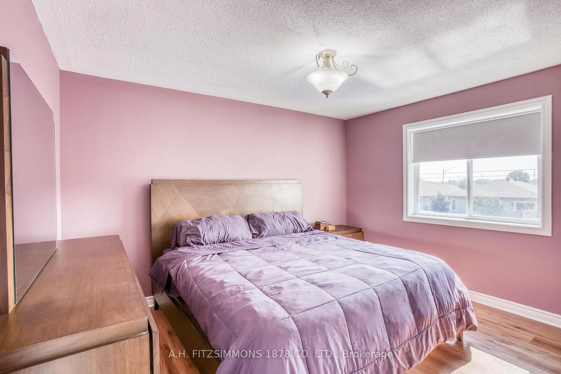 Photo 26 of 106 Merrick Street, Smiths Falls — HOMEH
