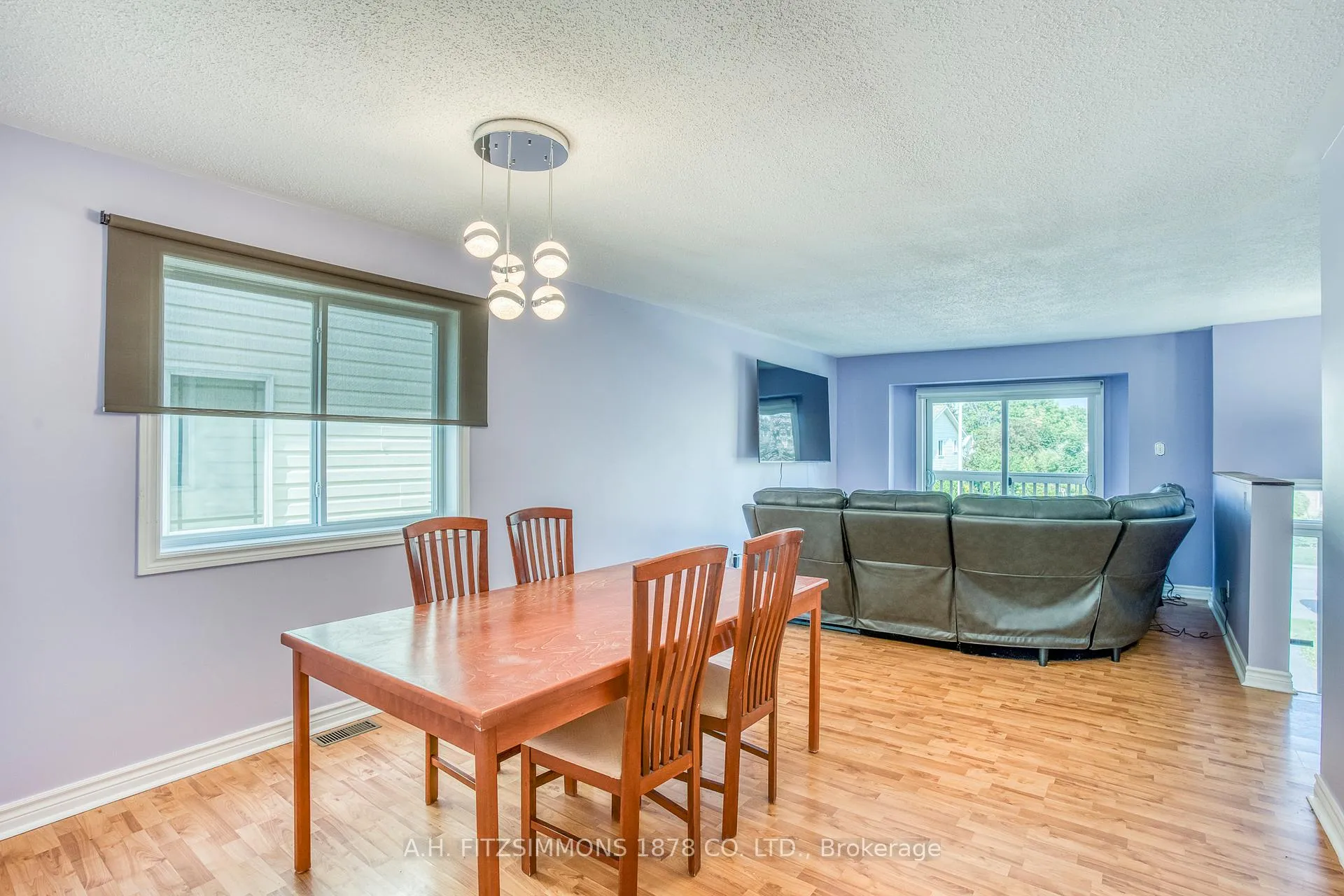 Photo 29 of 106 Merrick Street, Smiths Falls — HOMEH