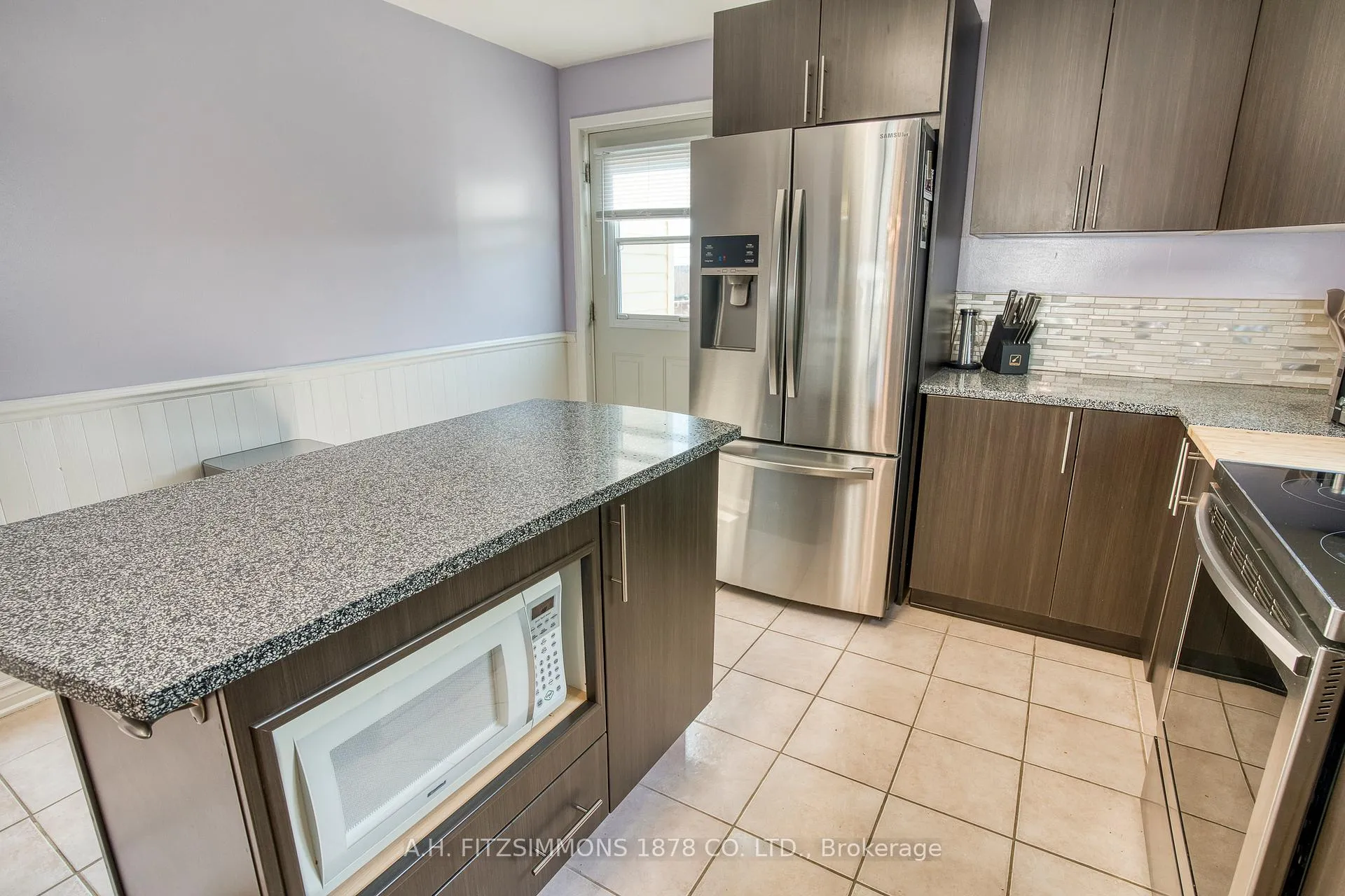 Photo 34 of 106 Merrick Street, Smiths Falls — HOMEH
