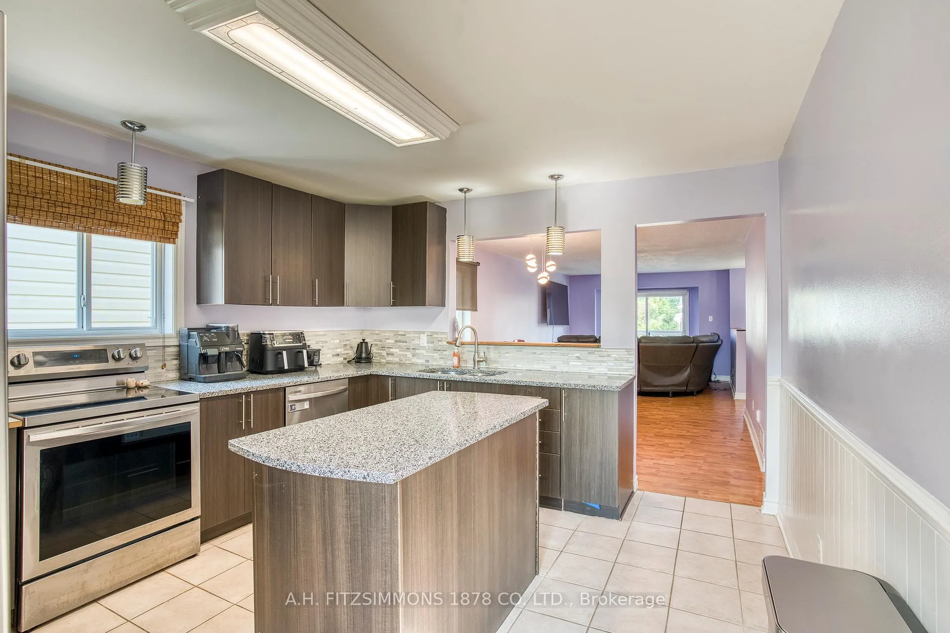 Photo 35 of 106 Merrick Street, Smiths Falls — HOMEH
