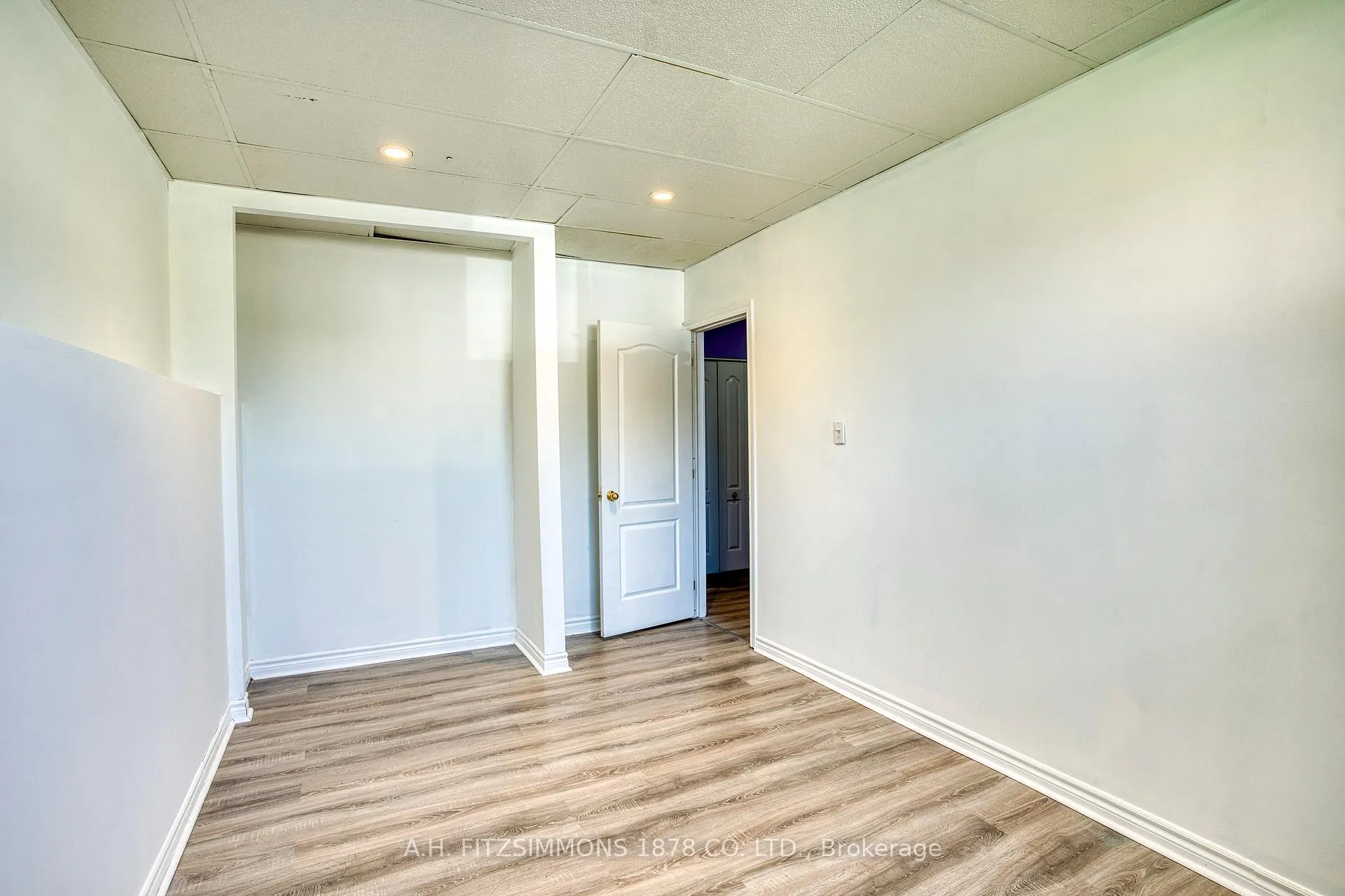 Photo 39 of 106 Merrick Street, Smiths Falls — HOMEH