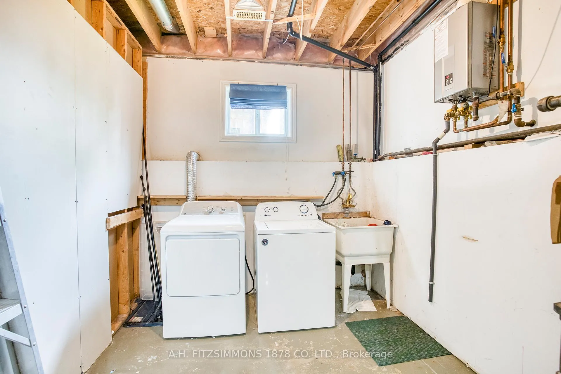 Photo 45 of 106 Merrick Street, Smiths Falls — HOMEH