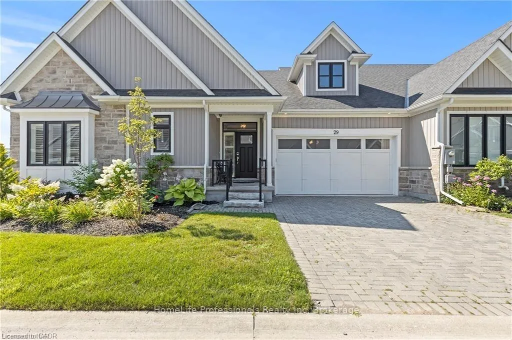 Photo 4 of Unit 29, 9245 Shoveller Drive, Niagara Falls, Forestview — HOMEH