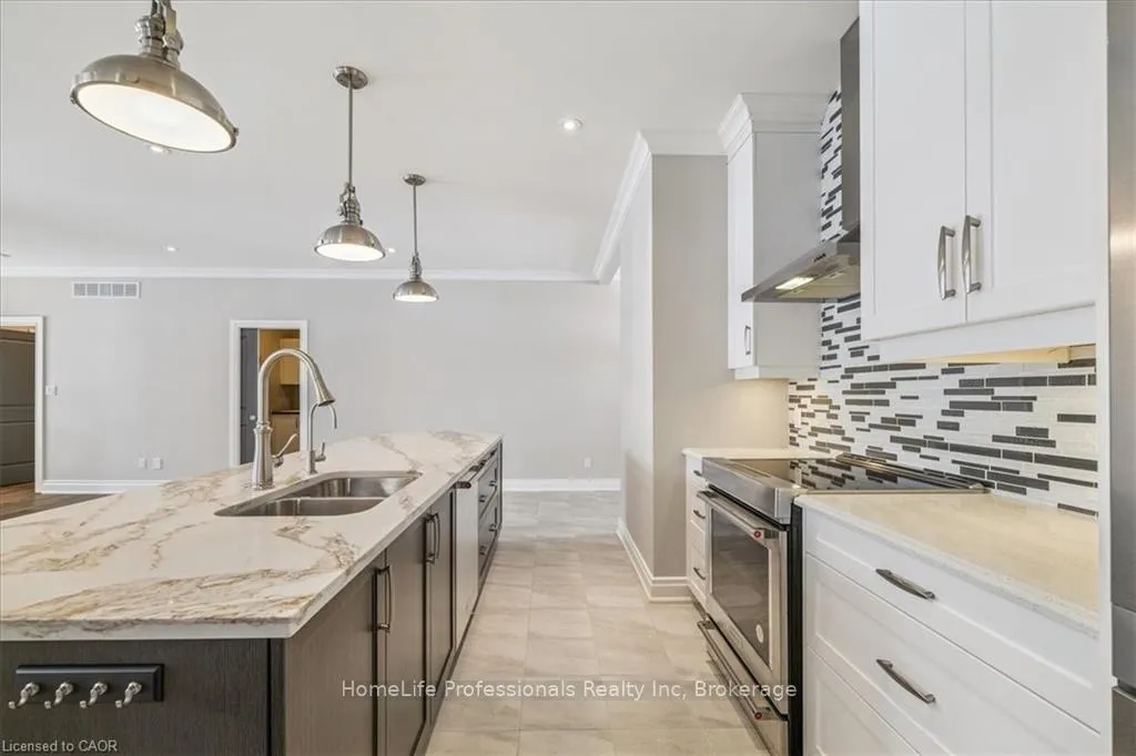 Photo 18 of Unit 29, 9245 Shoveller Drive, Niagara Falls, Forestview — HOMEH