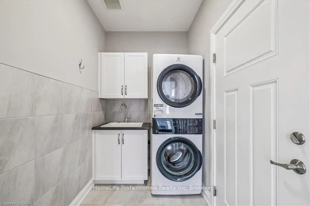 Photo 31 of Unit 29, 9245 Shoveller Drive, Niagara Falls, Forestview — HOMEH