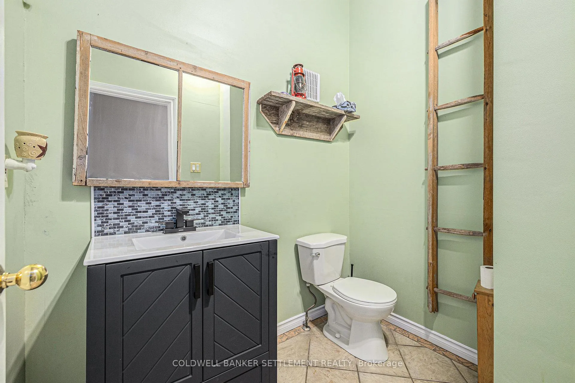 Photo 6 of 1265 Bathurst 5th Con Concession, Tay Valley, Bathurst/Burgess & Sherbrooke (Bathurst) Twp — HOMEH