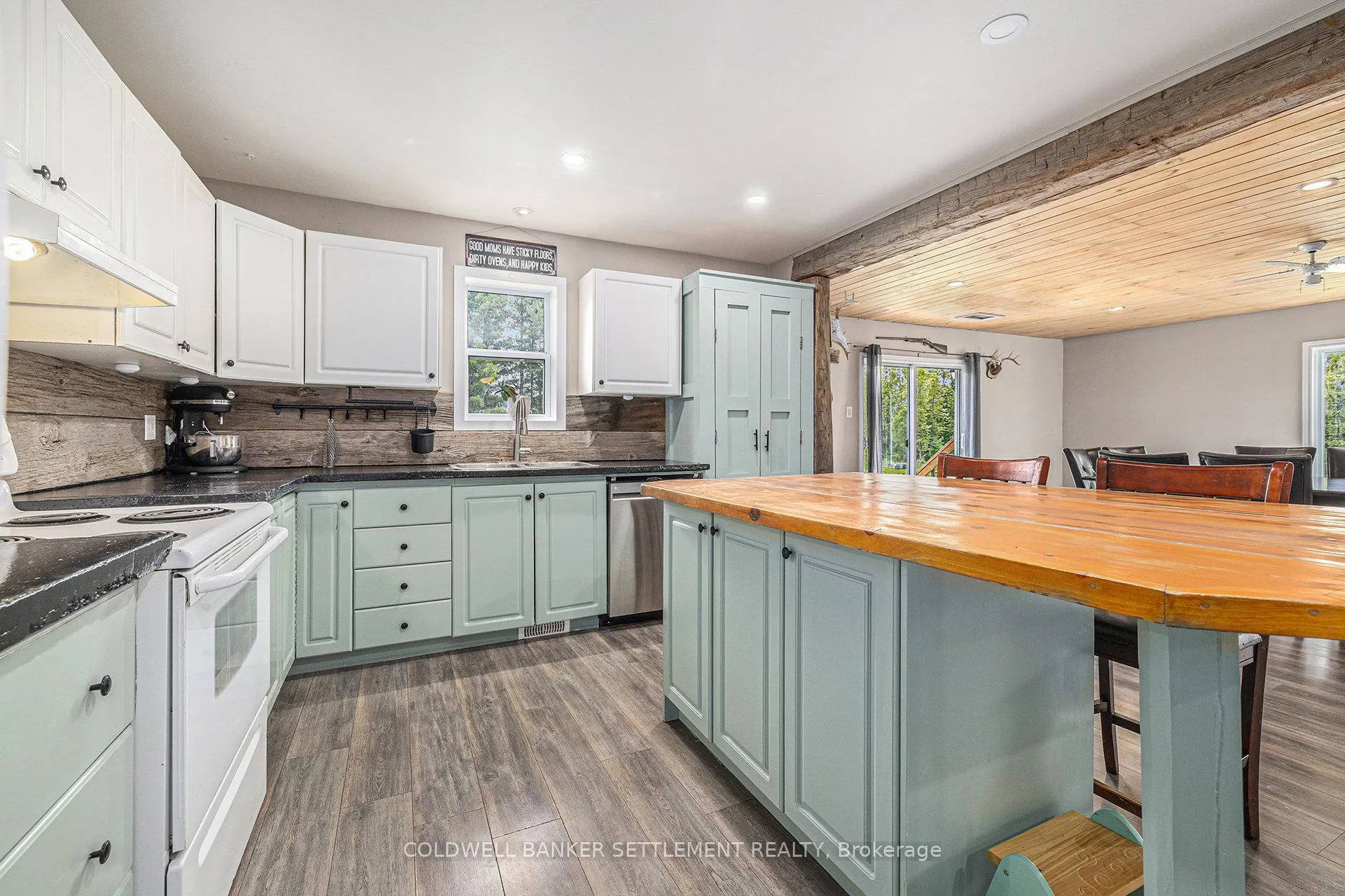 Photo 8 of 1265 Bathurst 5th Con Concession, Tay Valley, Bathurst/Burgess & Sherbrooke (Bathurst) Twp — HOMEH