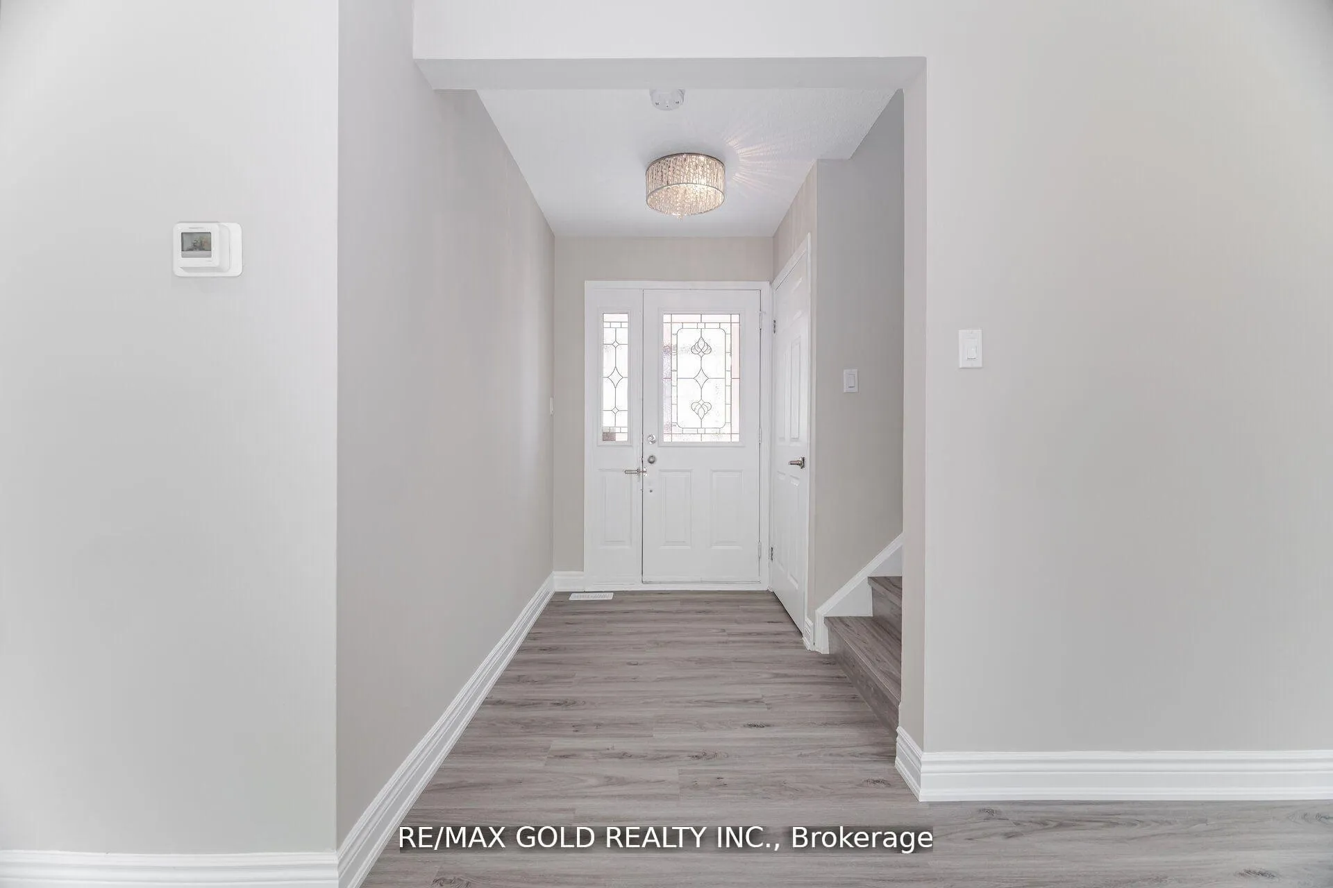 Photo 11 of 212 Cedarwoods Crescent, Kitchener — HOMEH