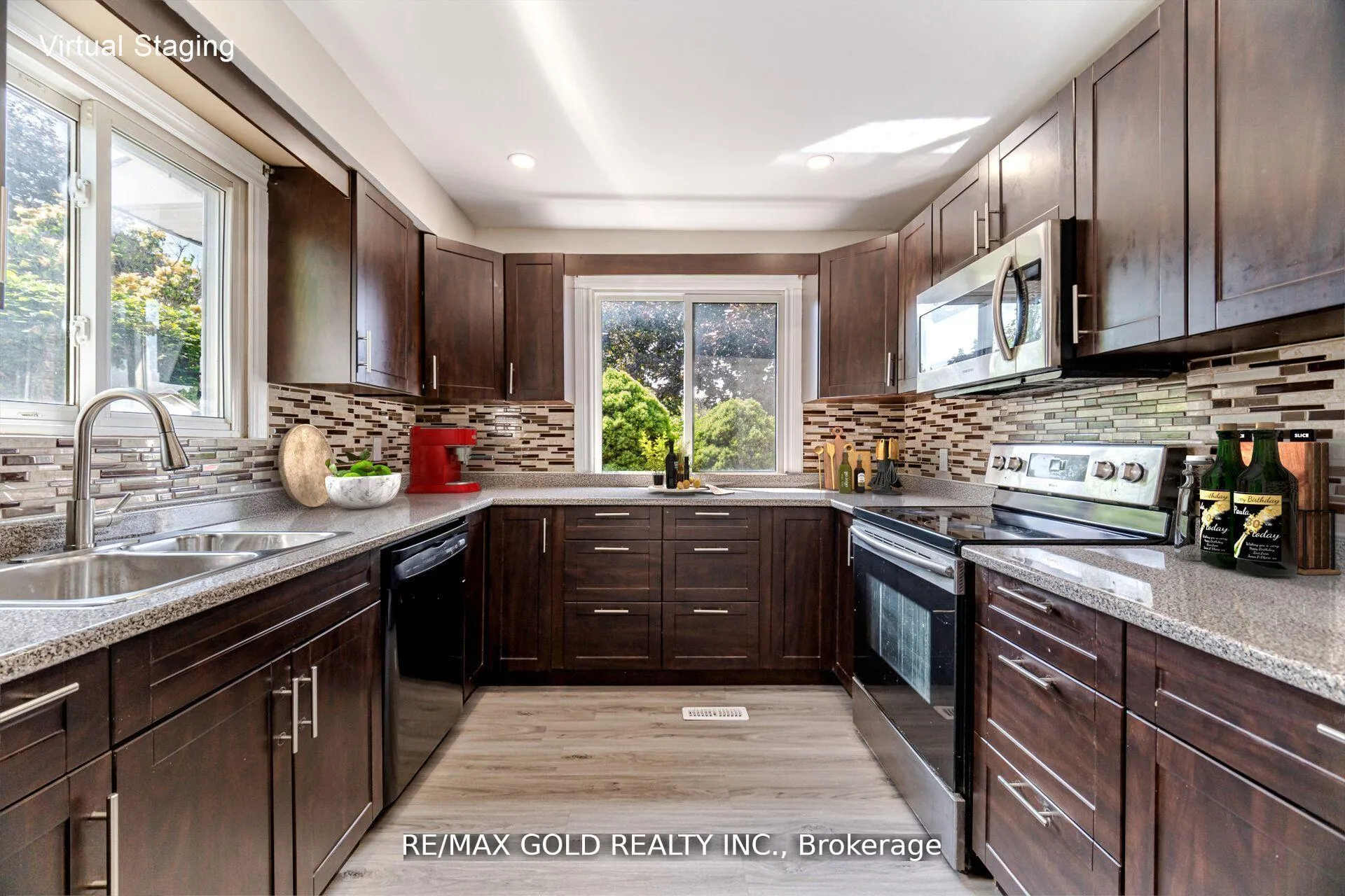 Photo 19 of 212 Cedarwoods Crescent, Kitchener — HOMEH