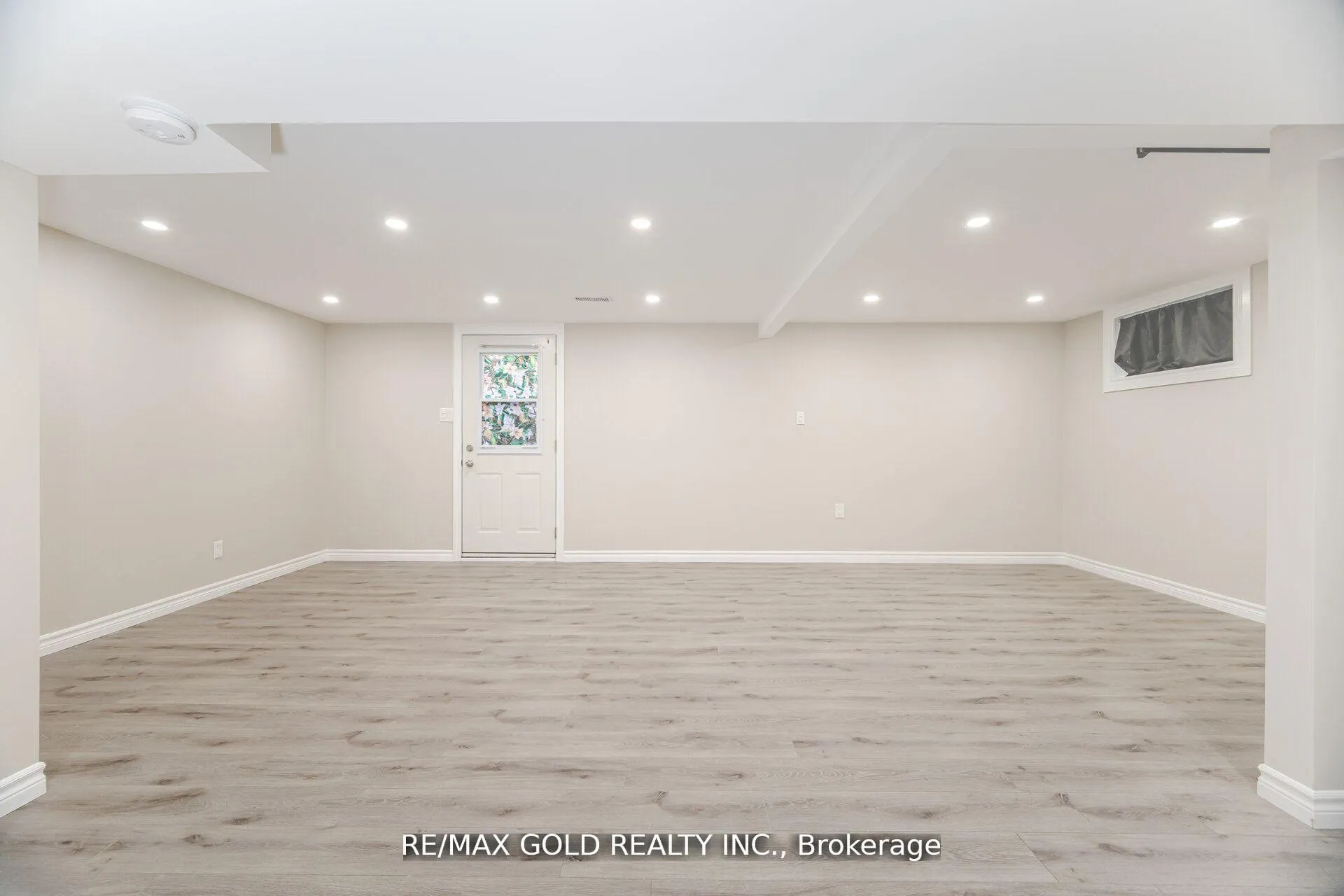 Photo 33 of 212 Cedarwoods Crescent, Kitchener — HOMEH