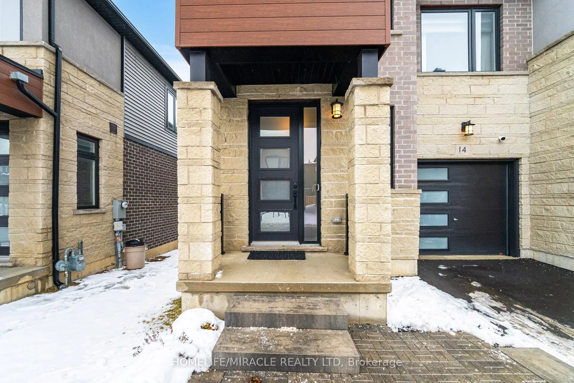 Photo 3 of 14 Southam Lane, Hamilton, Mountview — HOMEH