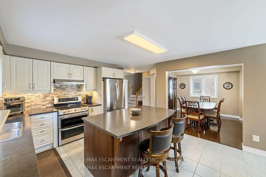 Photo 10 of 82 Griffith Drive, Grimsby, Grimsby East — HOMEH