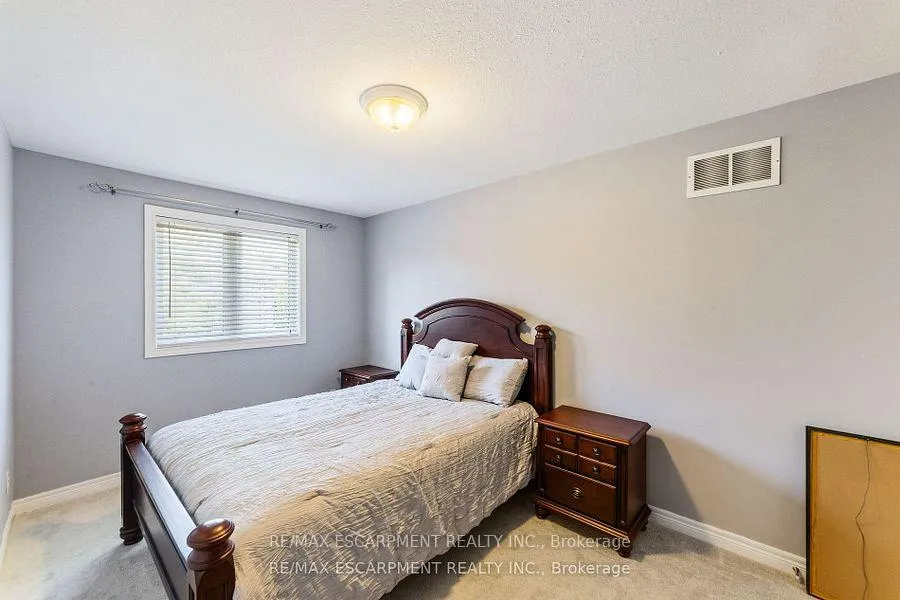 Photo 20 of 82 Griffith Drive, Grimsby, Grimsby East — HOMEH