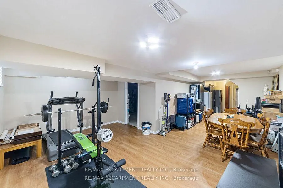Photo 24 of 82 Griffith Drive, Grimsby, Grimsby East — HOMEH