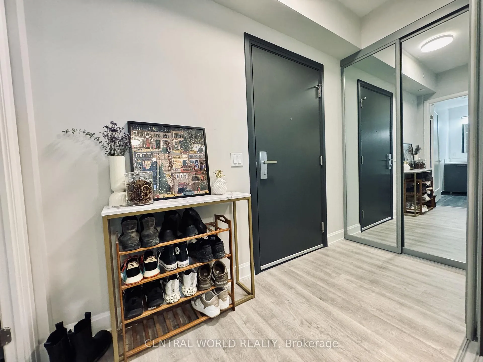 Photo 2 of Unit 2115, 12 Gandhi Lane, Markham, Commerce Valley — HOMEH