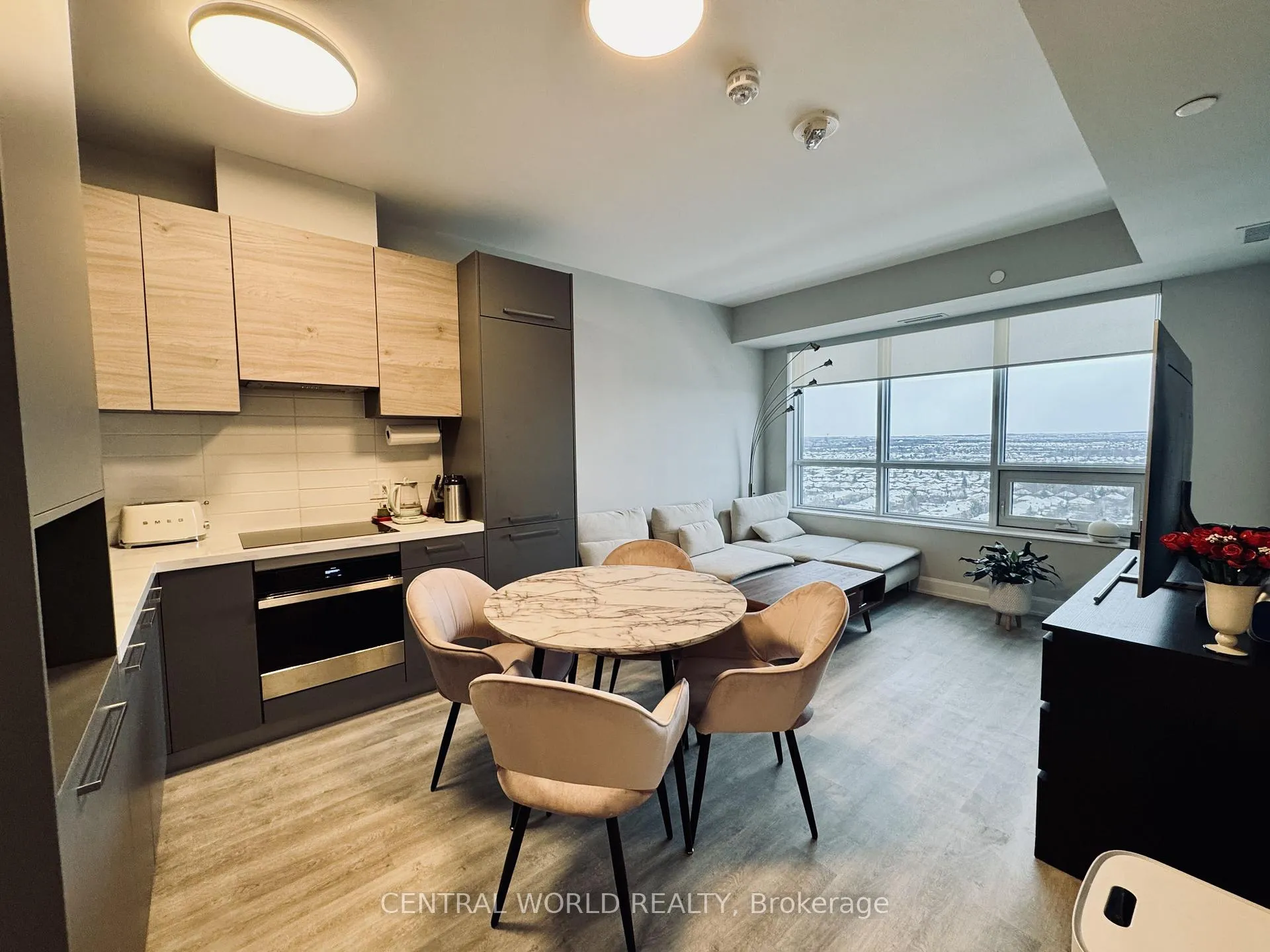 Photo 3 of Unit 2115, 12 Gandhi Lane, Markham, Commerce Valley — HOMEH