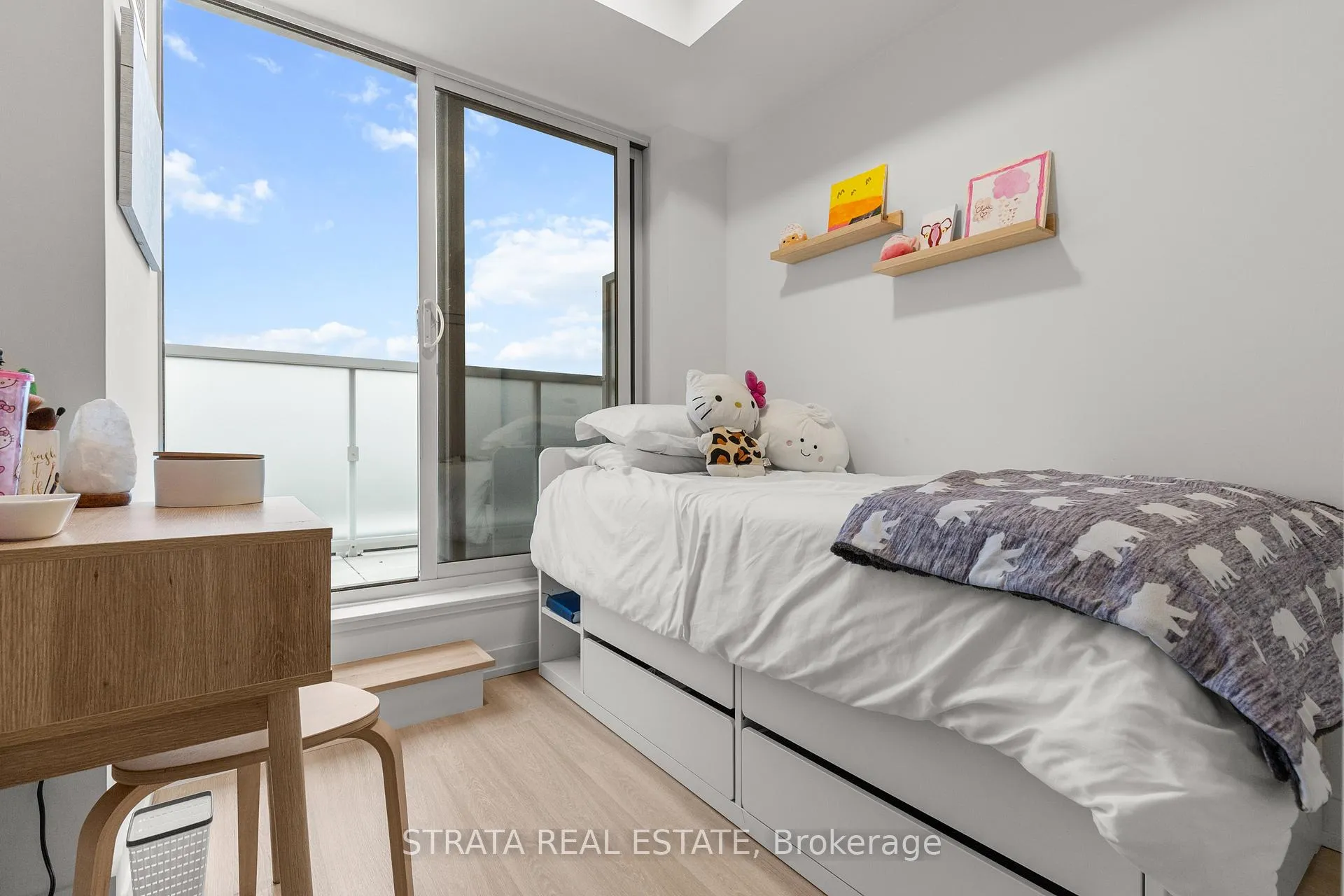 Photo 12 of Unit 601, 415 Main Street W, Hamilton, Kirkendall — HOMEH