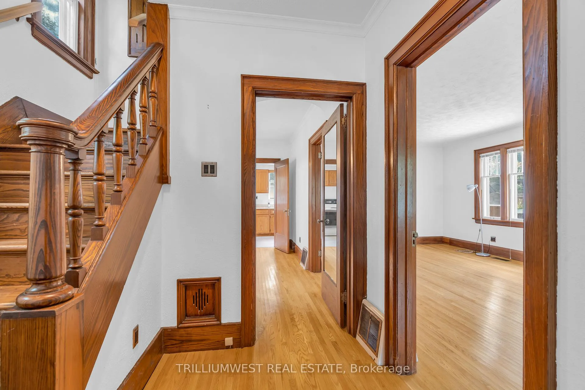 Photo 7 of 151 Union Boulevard, Kitchener — HOMEH