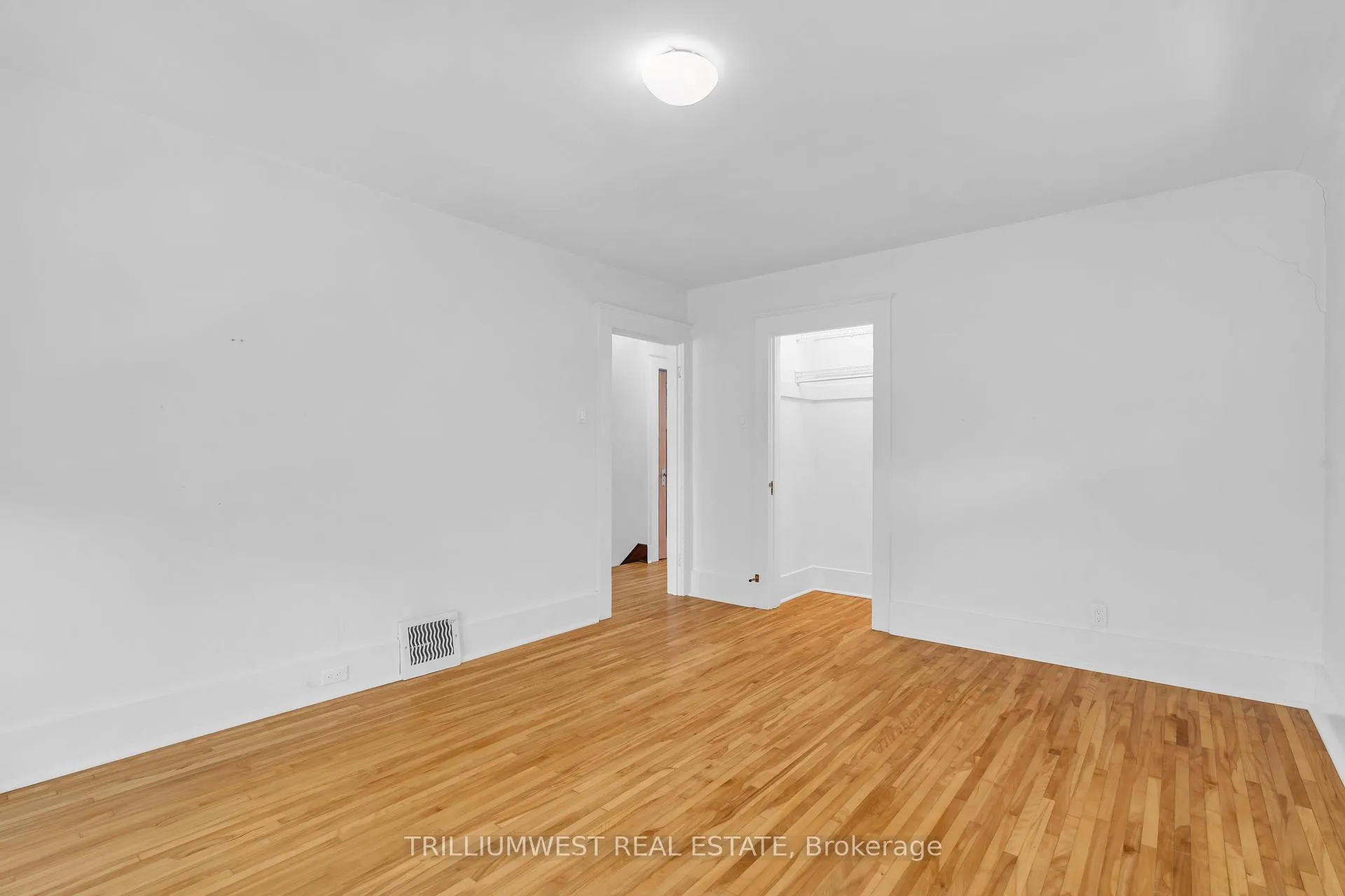 Photo 18 of 151 Union Boulevard, Kitchener — HOMEH