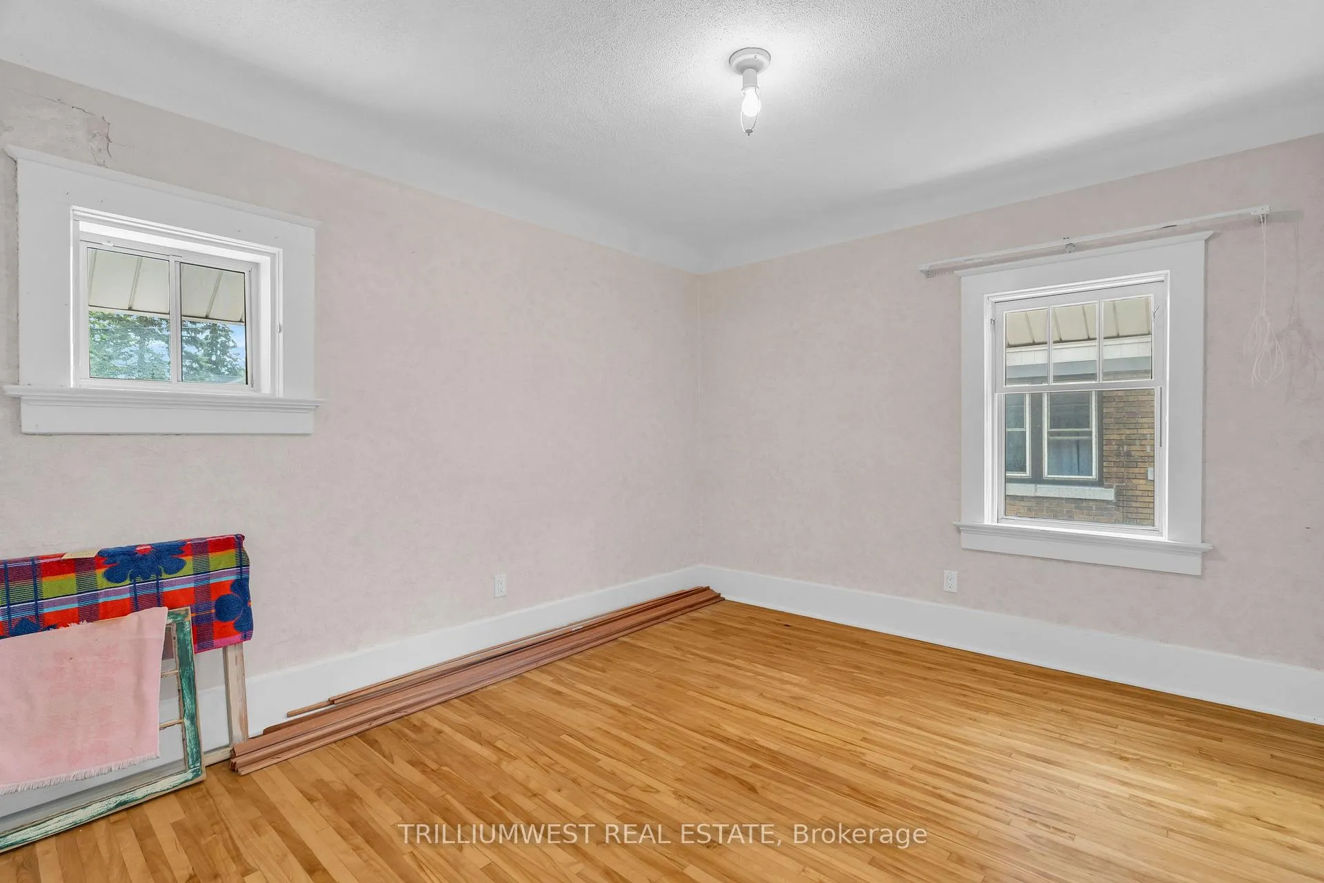 Photo 21 of 151 Union Boulevard, Kitchener — HOMEH