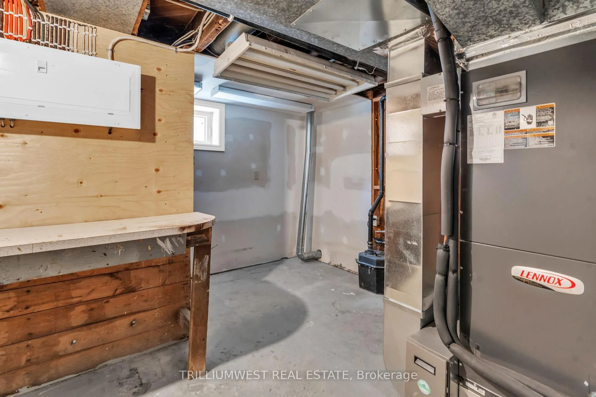 Photo 25 of 151 Union Boulevard, Kitchener — HOMEH