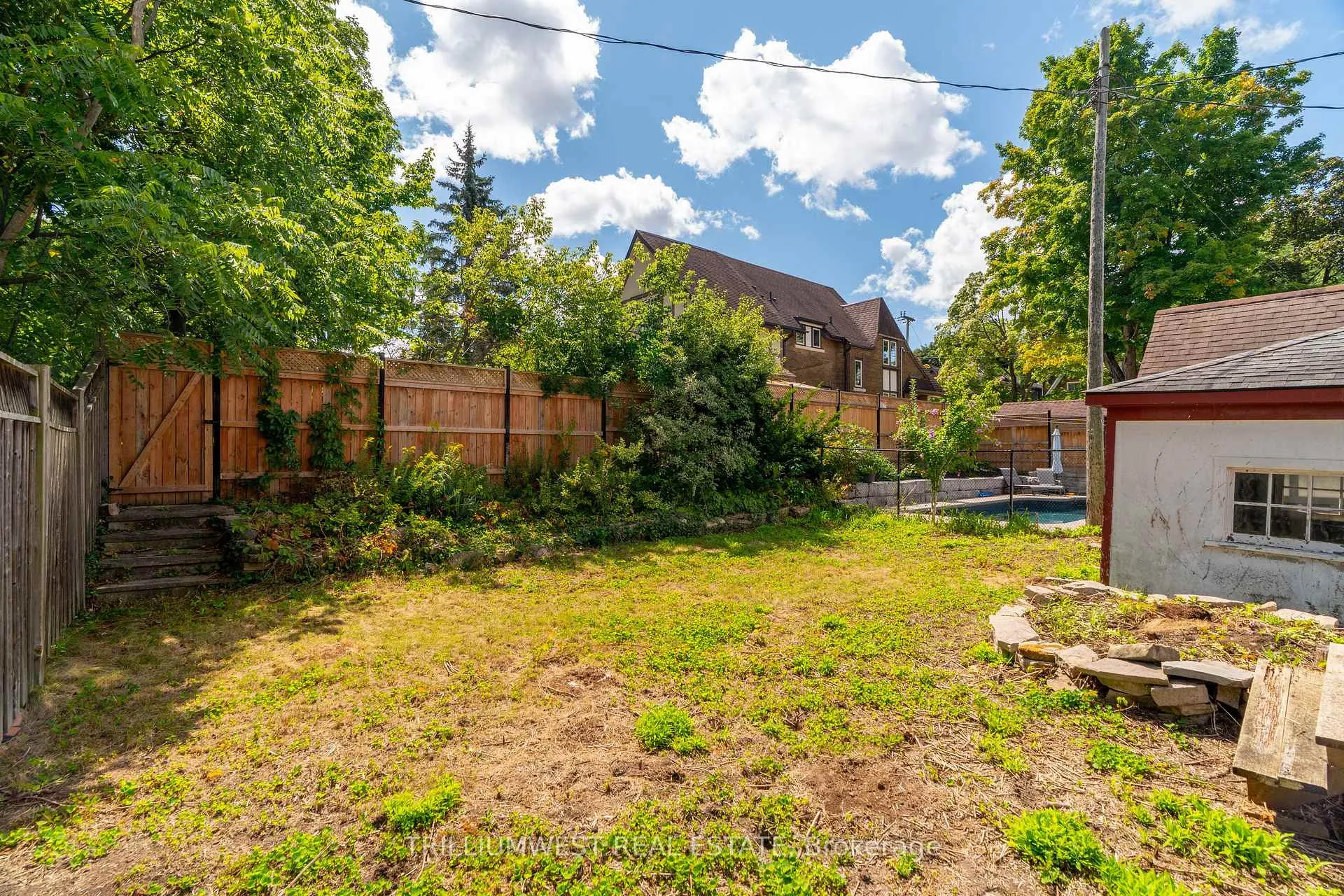 Photo 30 of 151 Union Boulevard, Kitchener — HOMEH