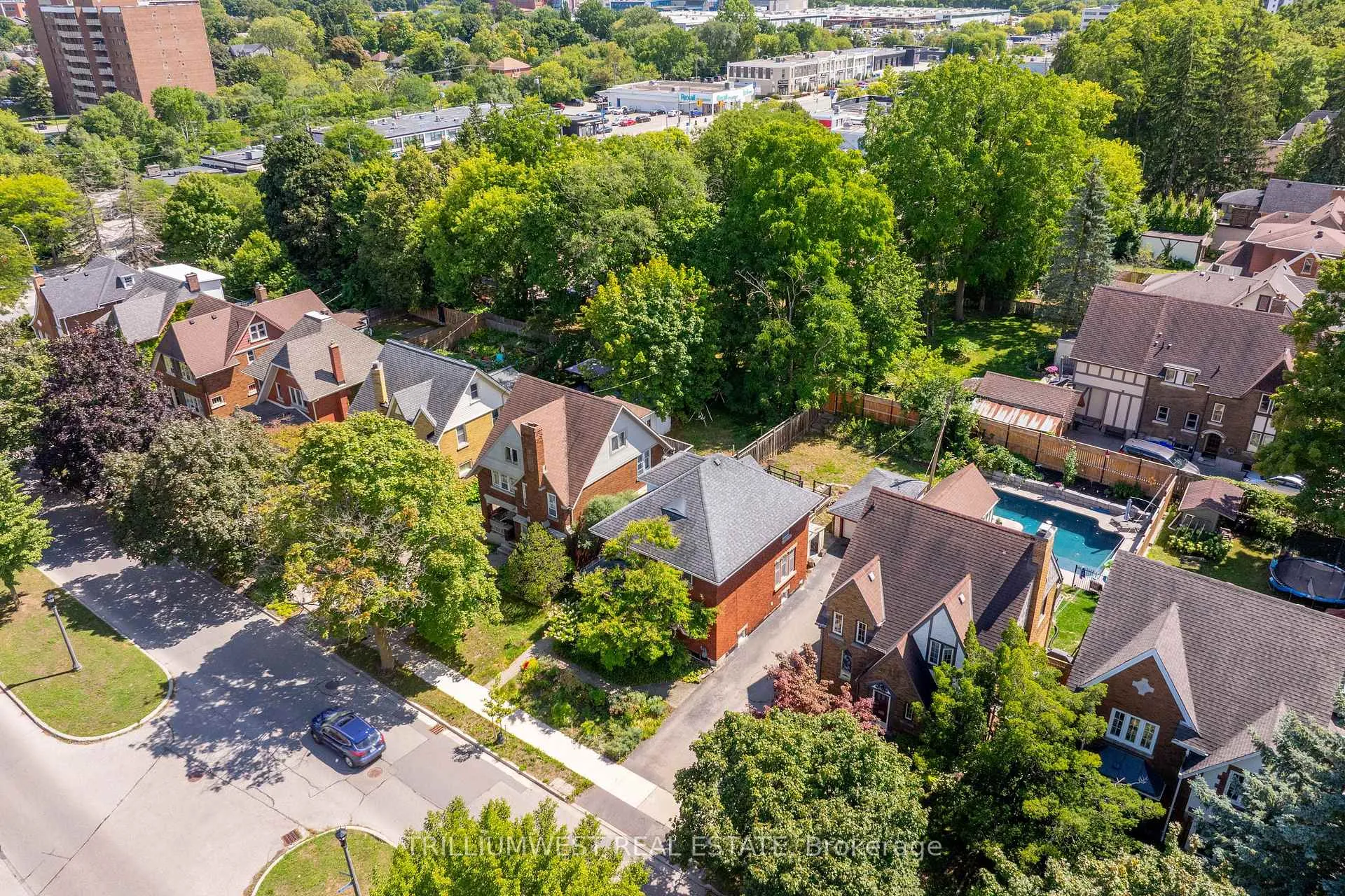 Photo 34 of 151 Union Boulevard, Kitchener — HOMEH