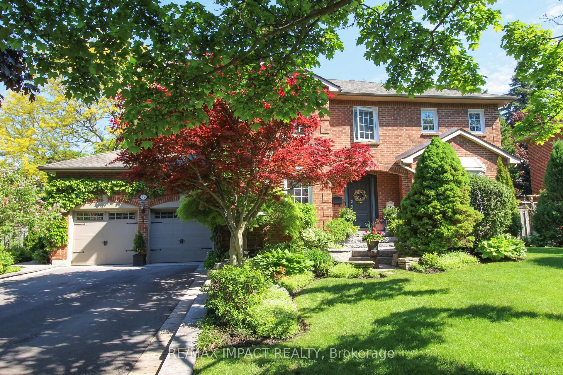 Front of 6 Longford Court