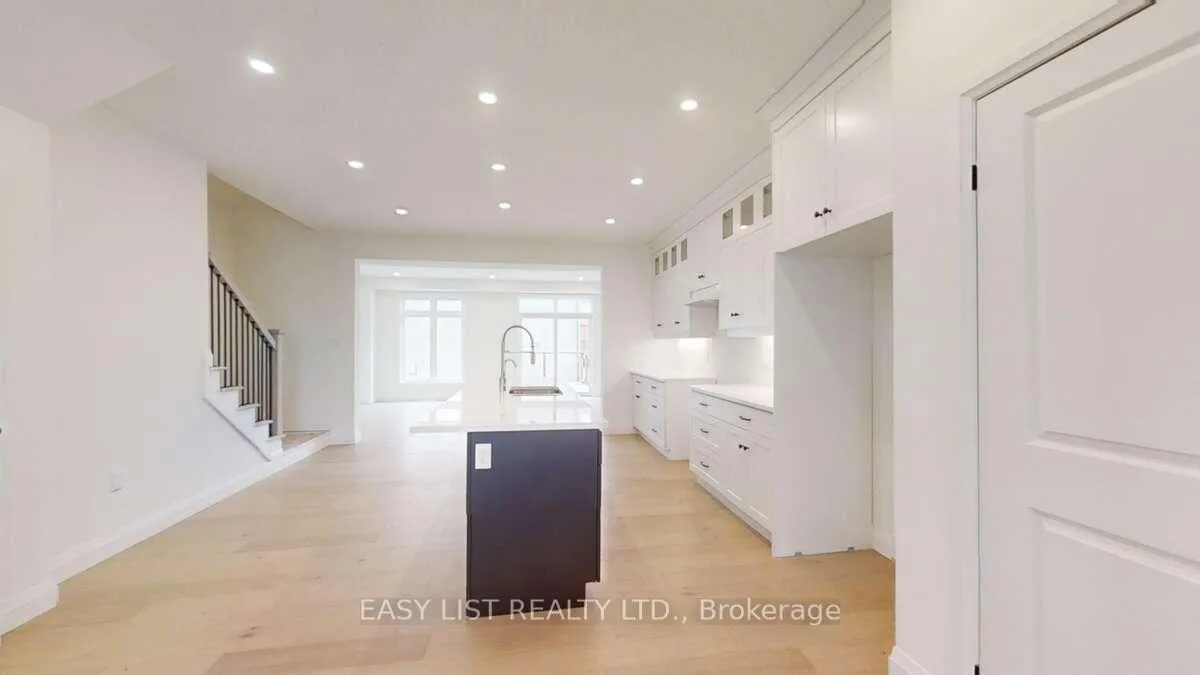 Photo 5 of 6 Kay Crescent, Guelph, Pineridge/Westminster Woods — HOMEH