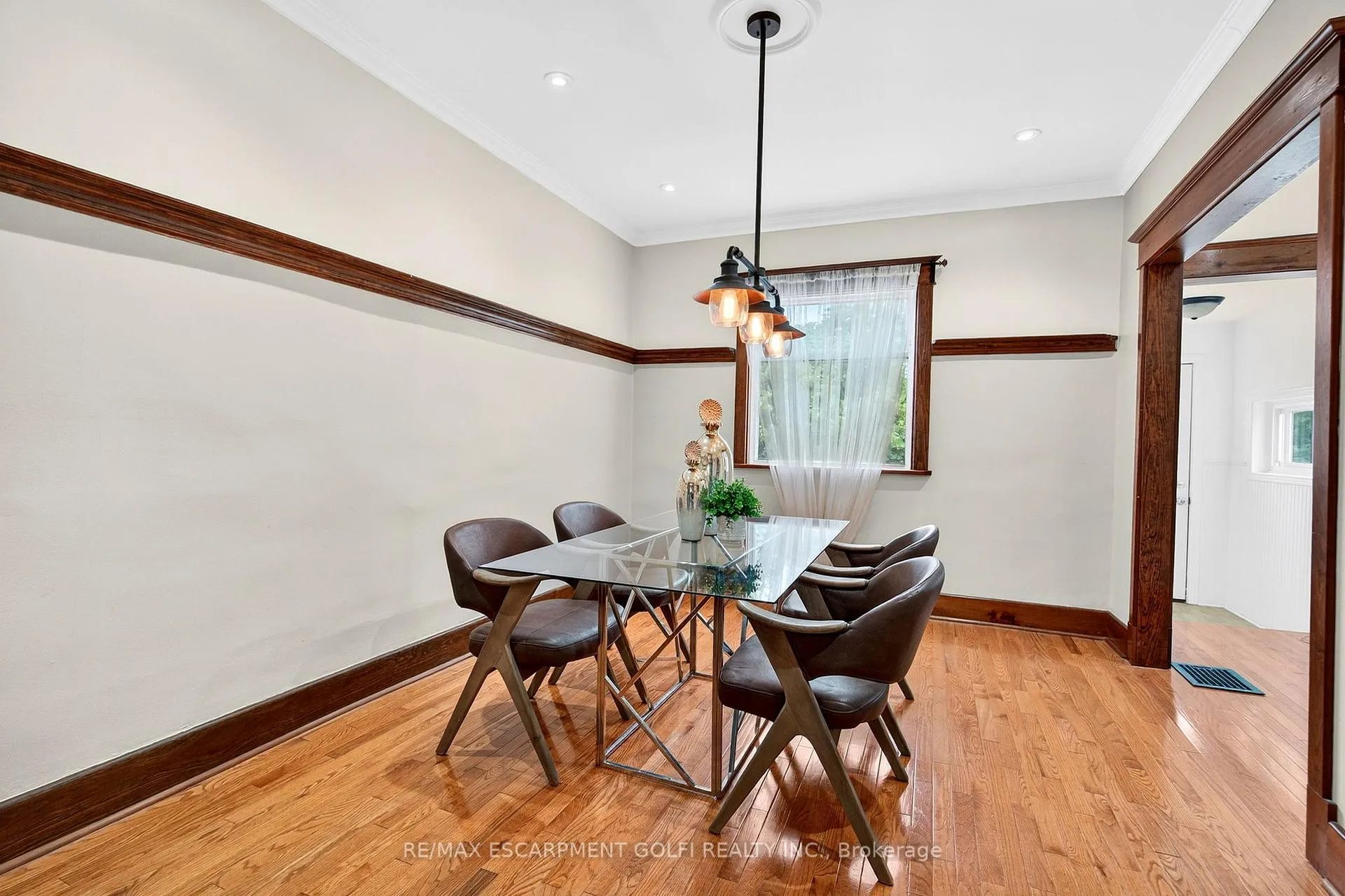 Photo 4 of 31 East 33RD Street, Hamilton, Raleigh — HOMEH