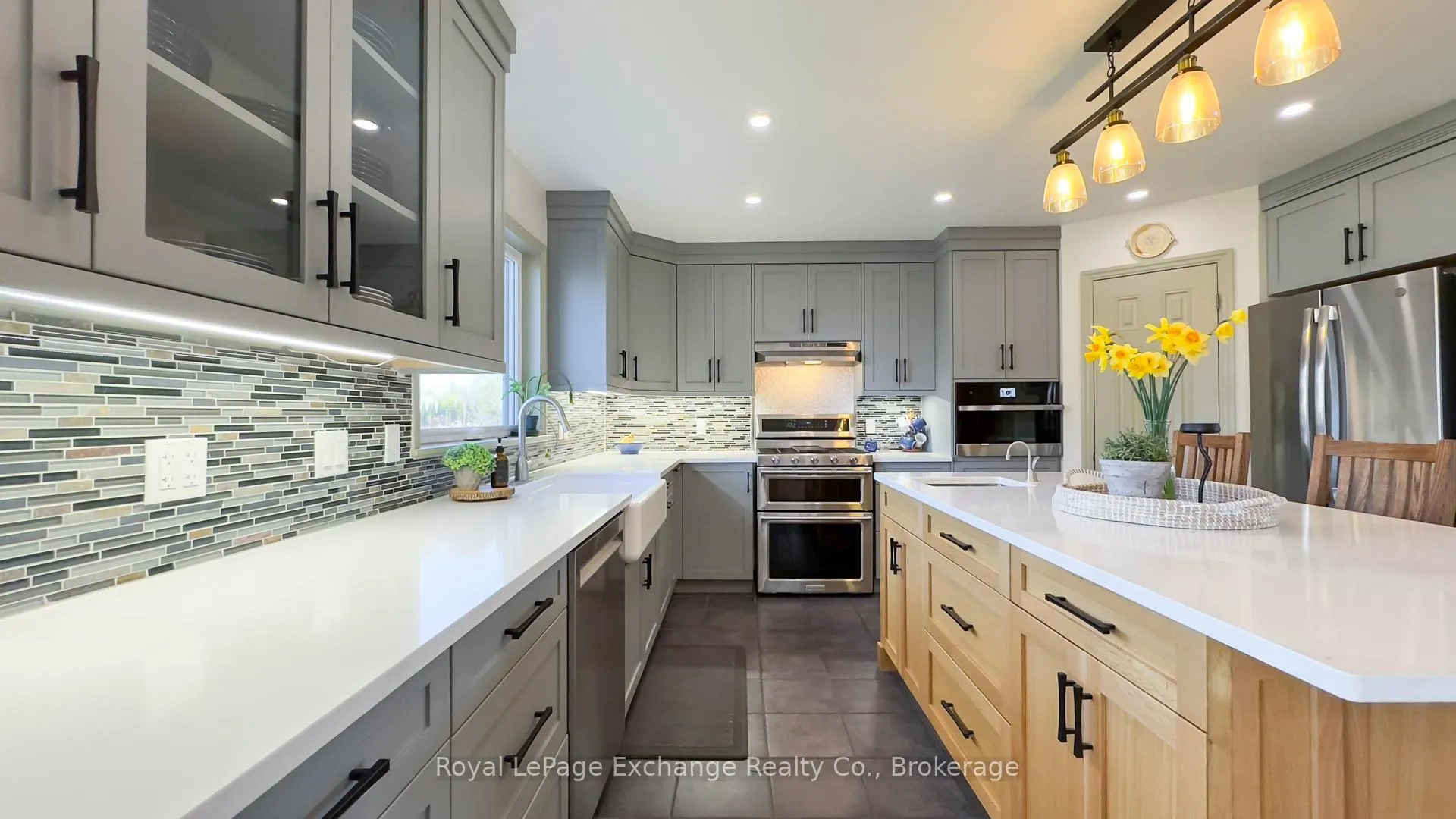 Photo 8 of 902 Park Place, Huron-Kinloss — HOMEH