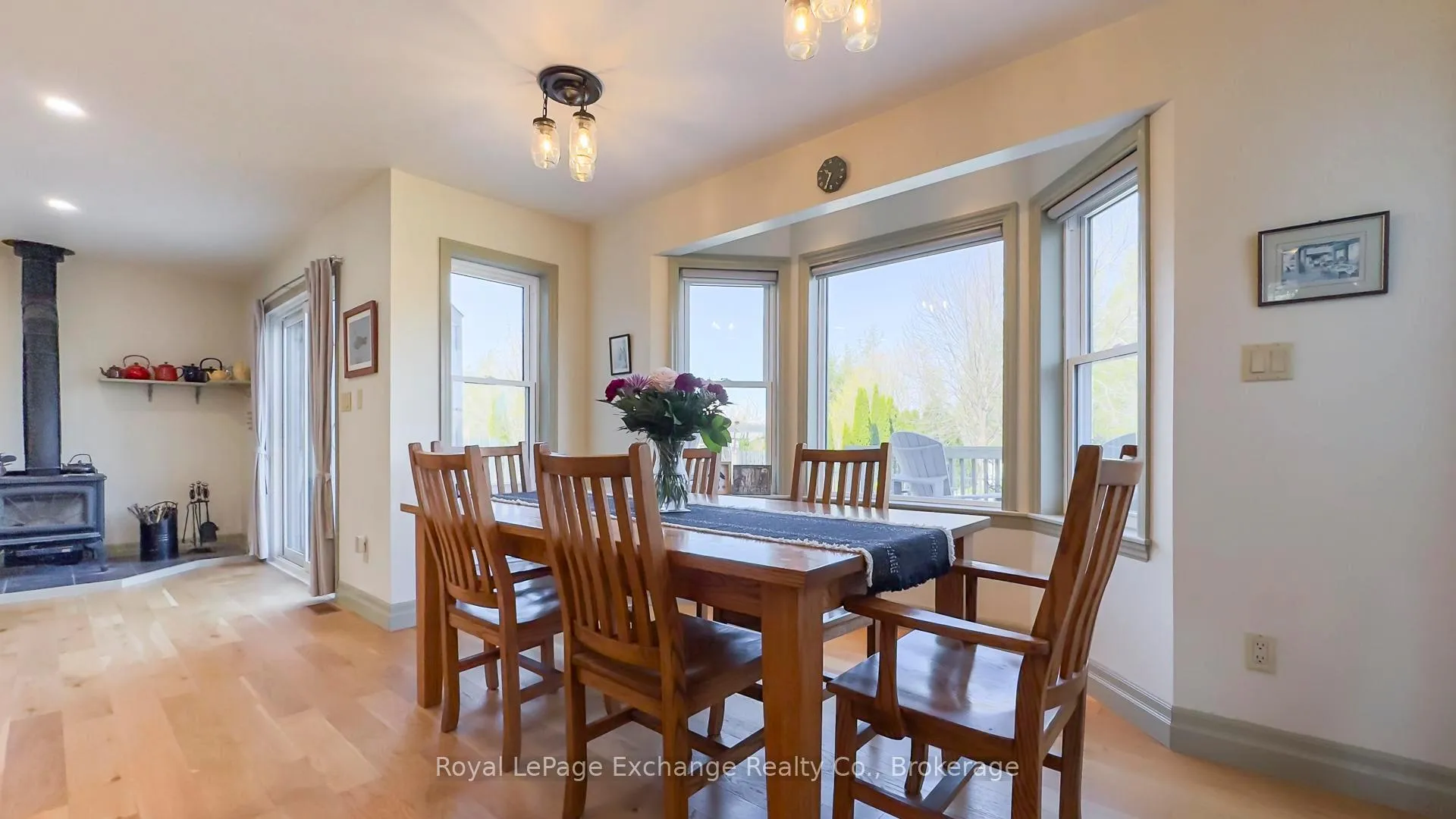 Photo 13 of 902 Park Place, Huron-Kinloss — HOMEH