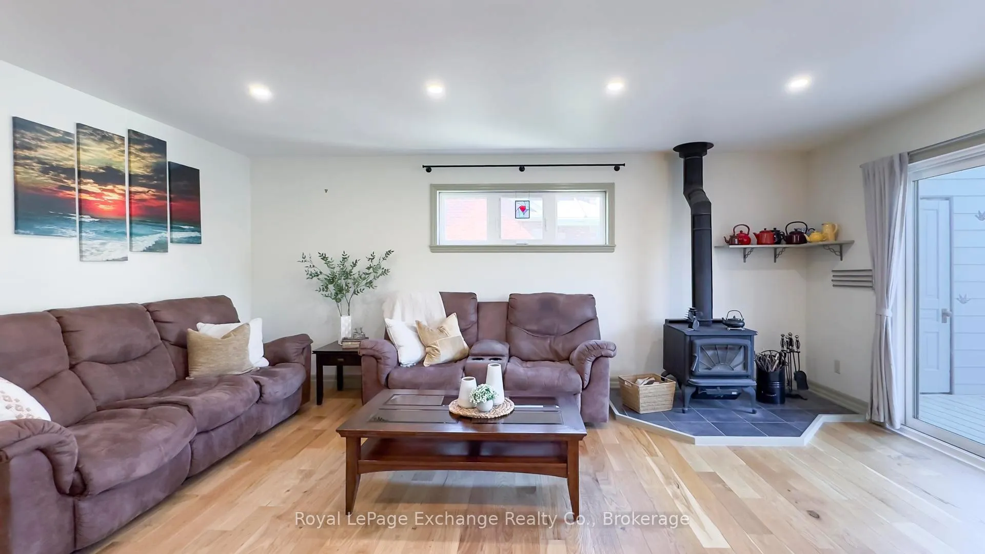 Photo 14 of 902 Park Place, Huron-Kinloss — HOMEH
