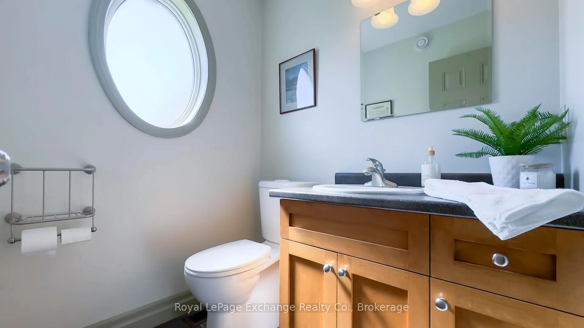 Photo 19 of 902 Park Place, Huron-Kinloss — HOMEH