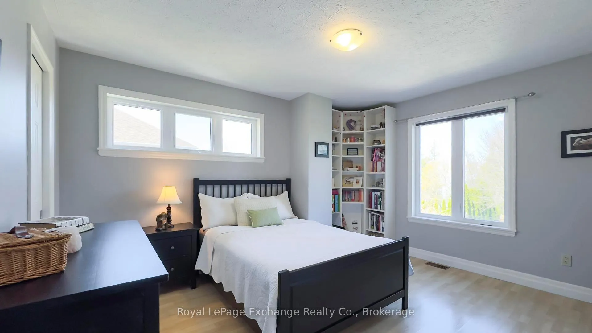 Photo 21 of 902 Park Place, Huron-Kinloss — HOMEH