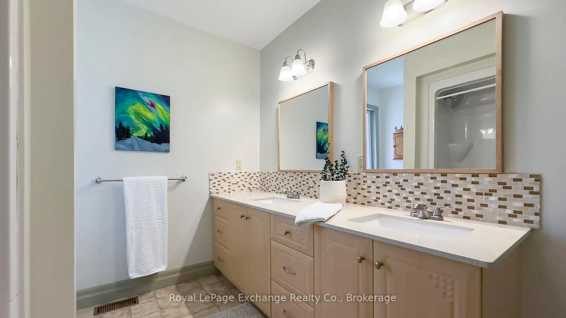 Photo 23 of 902 Park Place, Huron-Kinloss — HOMEH