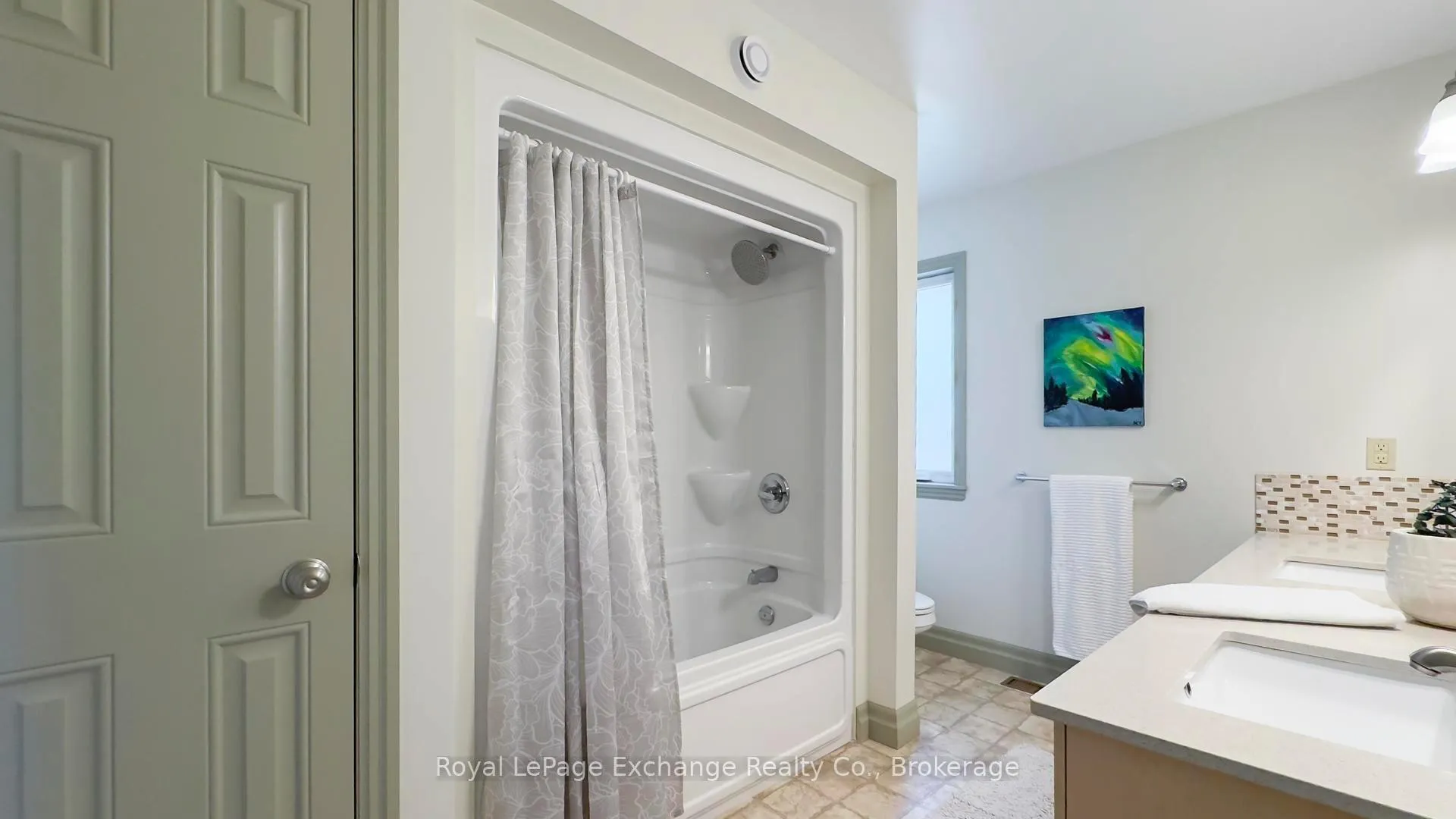 Photo 24 of 902 Park Place, Huron-Kinloss — HOMEH